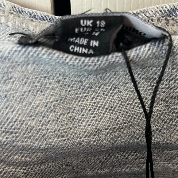 Pretty Little Thing Vintage Bleach Wash Ruched Bust Detail Lace Up Corset 14 - Picture 7 of 13